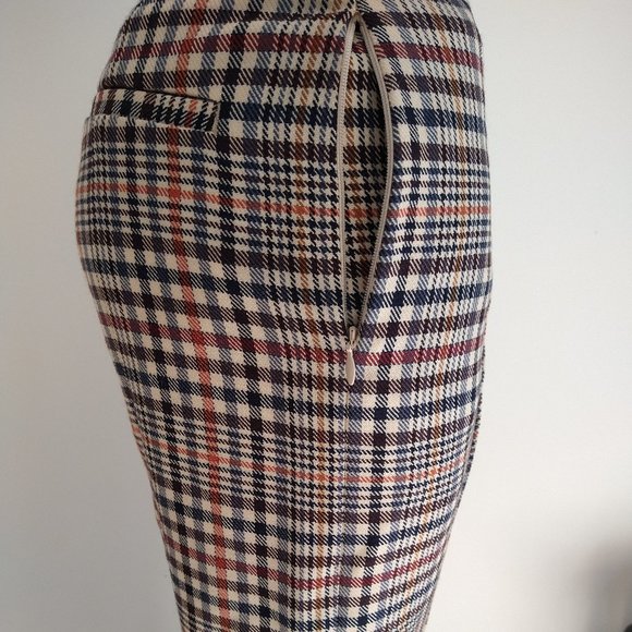 Contemporary Cropped Plaid pants size 4  versatile both casual or chic cream - Picture 2 of 11